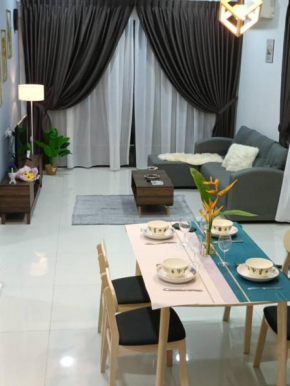 Johor Bahru Seaview freeWifi parking 3BR3BD2-9paxs